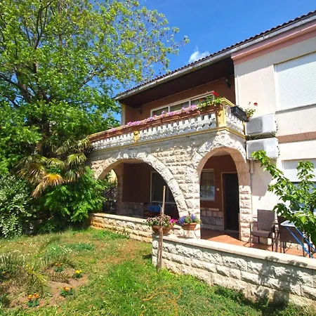 Apartment Ferienwohnung Fuer 3 Personen Ca 40 Qm In Pula, Istrien Istrische Riviera - B52735 Pula