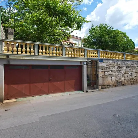 Ferienwohnung Fuer 3 Personen Ca 40 Qm In Pula, Istrien Istrische Riviera - B52735 *