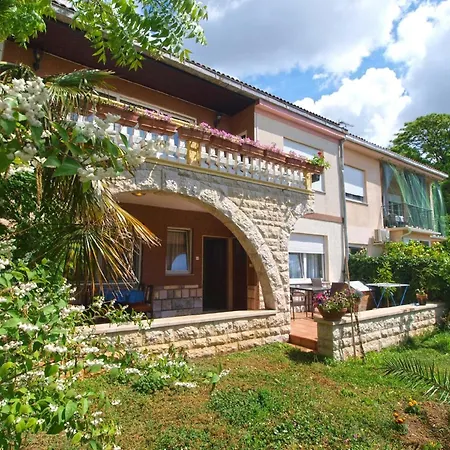 Apartment Ferienwohnung Fuer 3 Personen Ca 40 Qm In Pula, Istrien Istrische Riviera - B52735 Pula